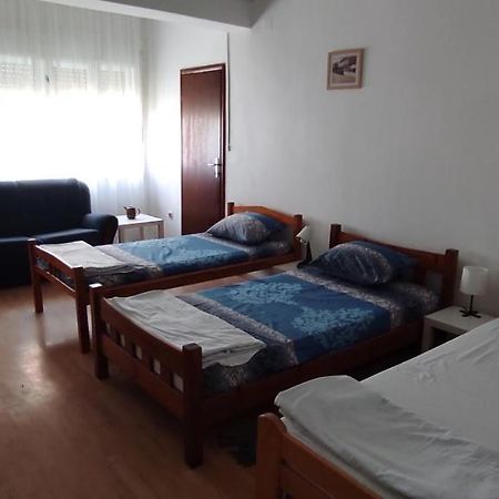 Apartmani Banatski Konak 즈레냐닌 외부 사진
