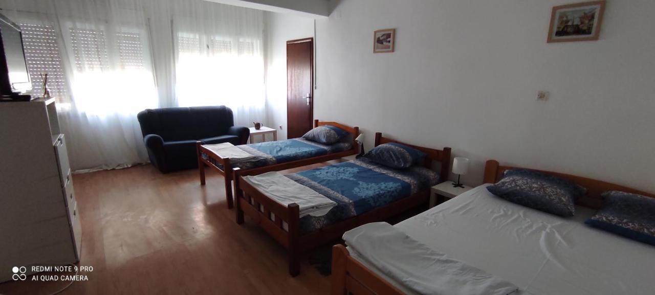 Apartmani Banatski Konak 즈레냐닌 외부 사진